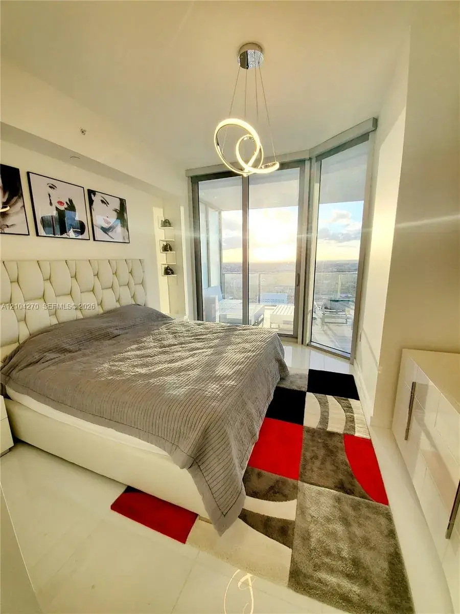 851 NE 1st Ave # 4208, Miami FL 33132