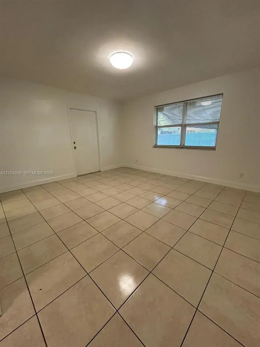 1710 Roosevelt St # 1A, Hollywood FL 33020