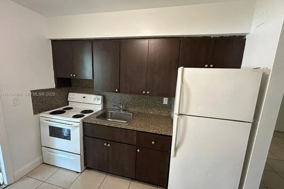1710 Roosevelt St # 1A, Hollywood FL 33020