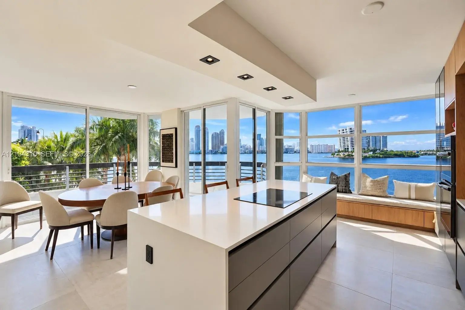 3530 Mystic Pointe Dr # 415, Aventura FL 33180