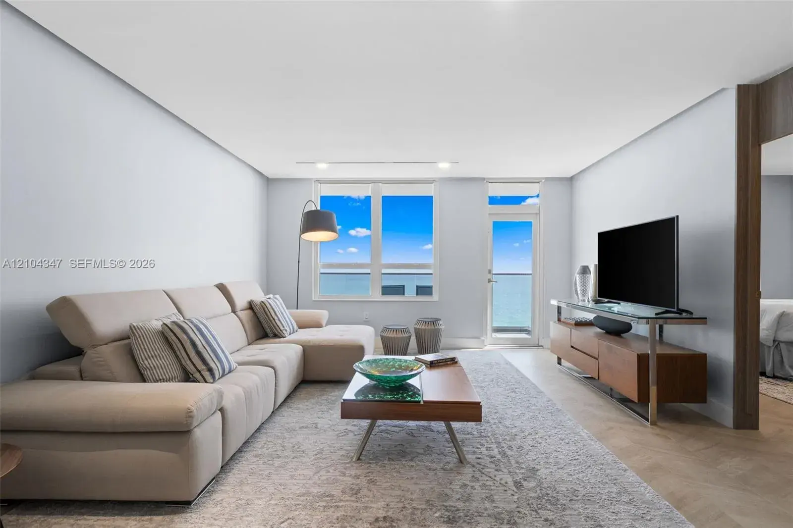 10185 Collins Ave # 919, Bal Harbour FL 33154
