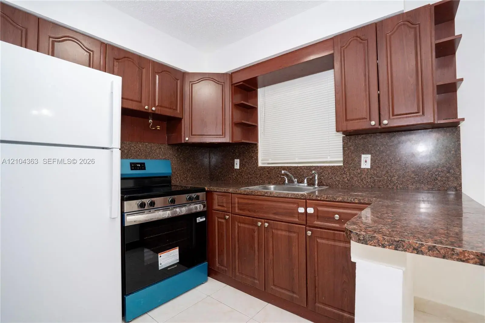 5270 SW 90th Way, Cooper City FL 33328
