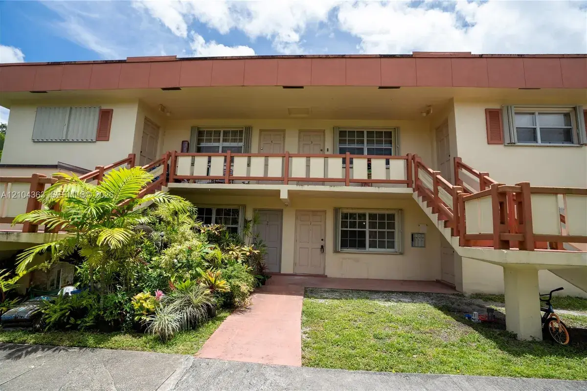 5270 SW 90th Way, Cooper City FL 33328