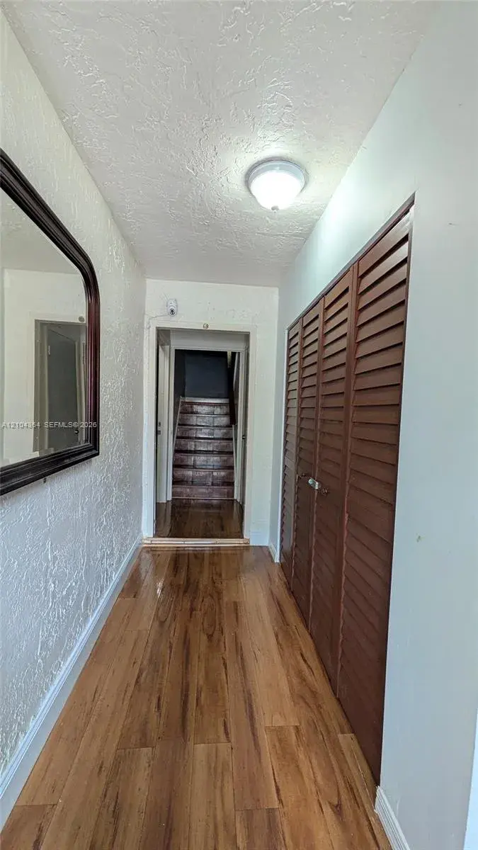 502 NW 11th St, Miami FL 33136