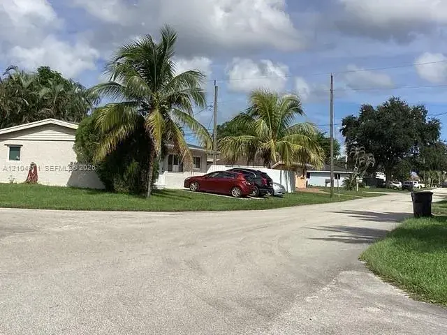 2101 N 57th Ter, Hollywood FL 33021