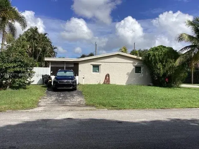 2101 N 57th Ter, Hollywood FL 33021