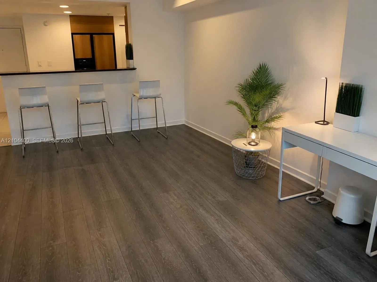 335 S Biscayne Blvd # 3406, Miami FL 33131