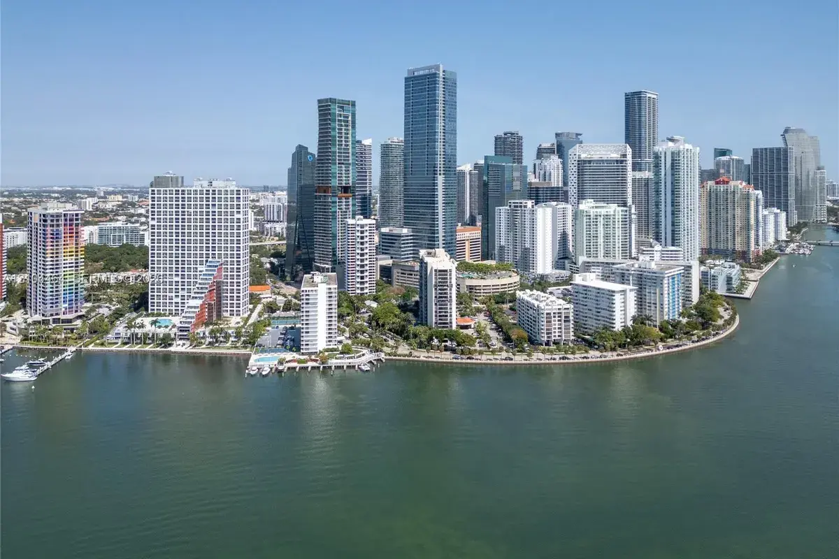 200 SE 15th Rd # 2S, Miami FL 33129