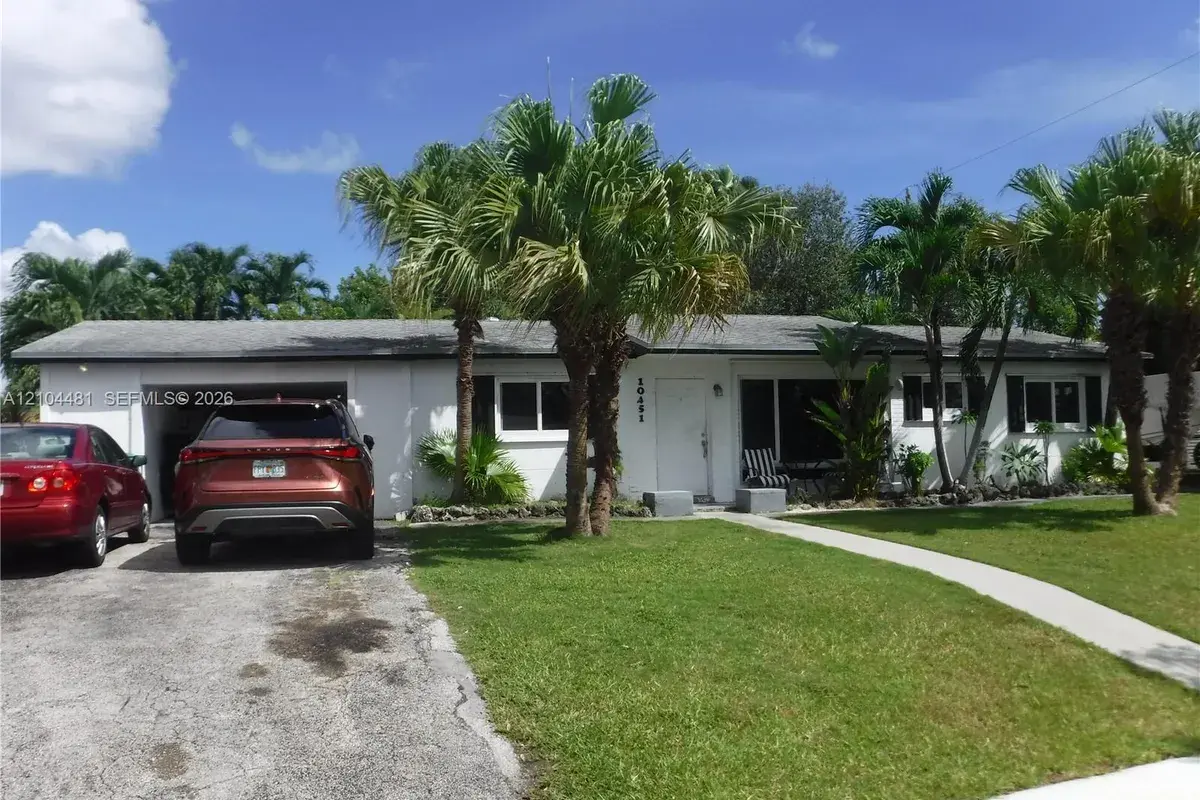 10451 SW 202nd Ter, Cutler Bay FL 33189