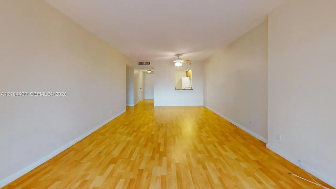 400 Leslie Dr # 205, Hallandale Beach FL 33009