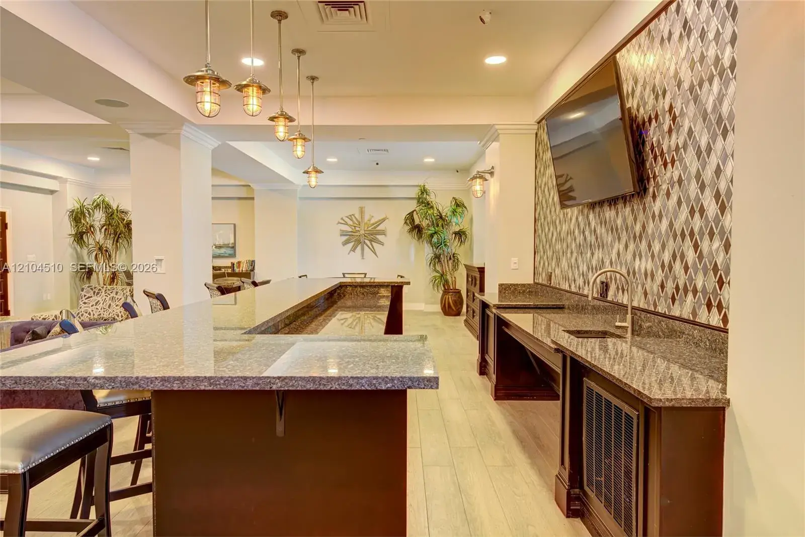 2501 S Ocean Dr # 1006, Hollywood FL 33019