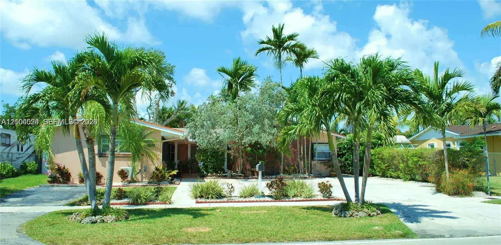 9990 Marlin Rd, Cutler Bay FL 33157