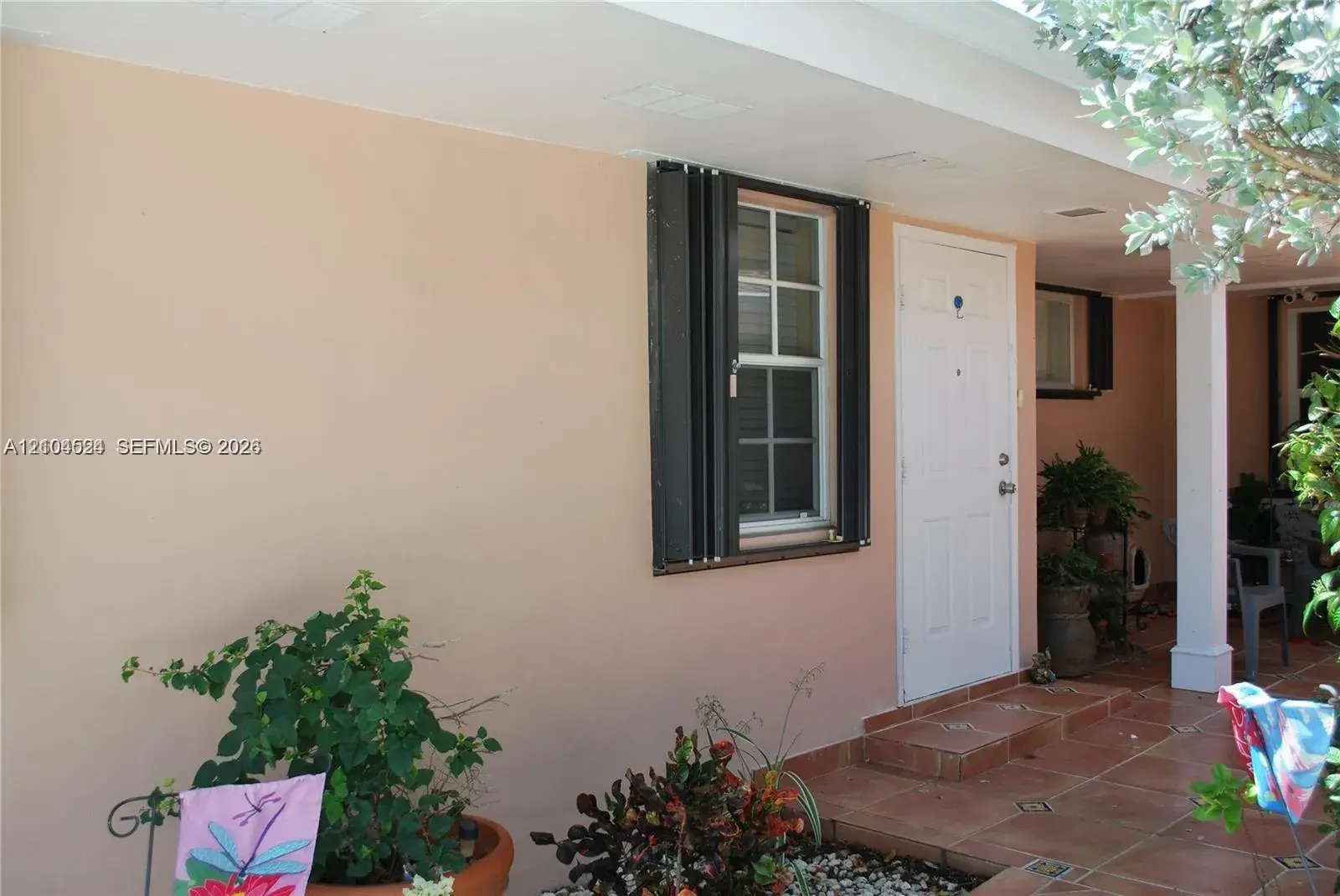 9990 Marlin Rd, Cutler Bay FL 33157