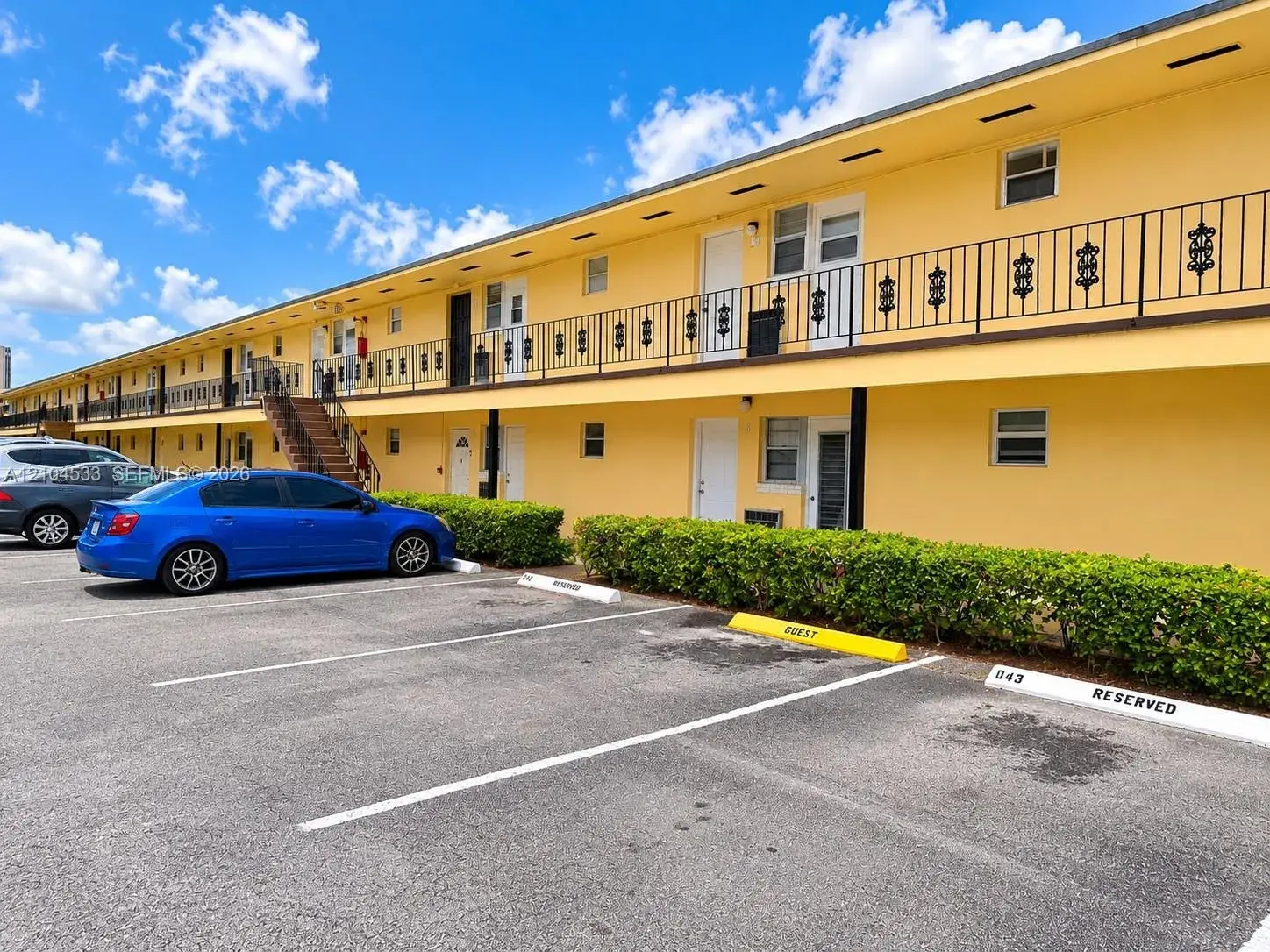 2800 NE 203rd St # 3, Aventura FL 33180