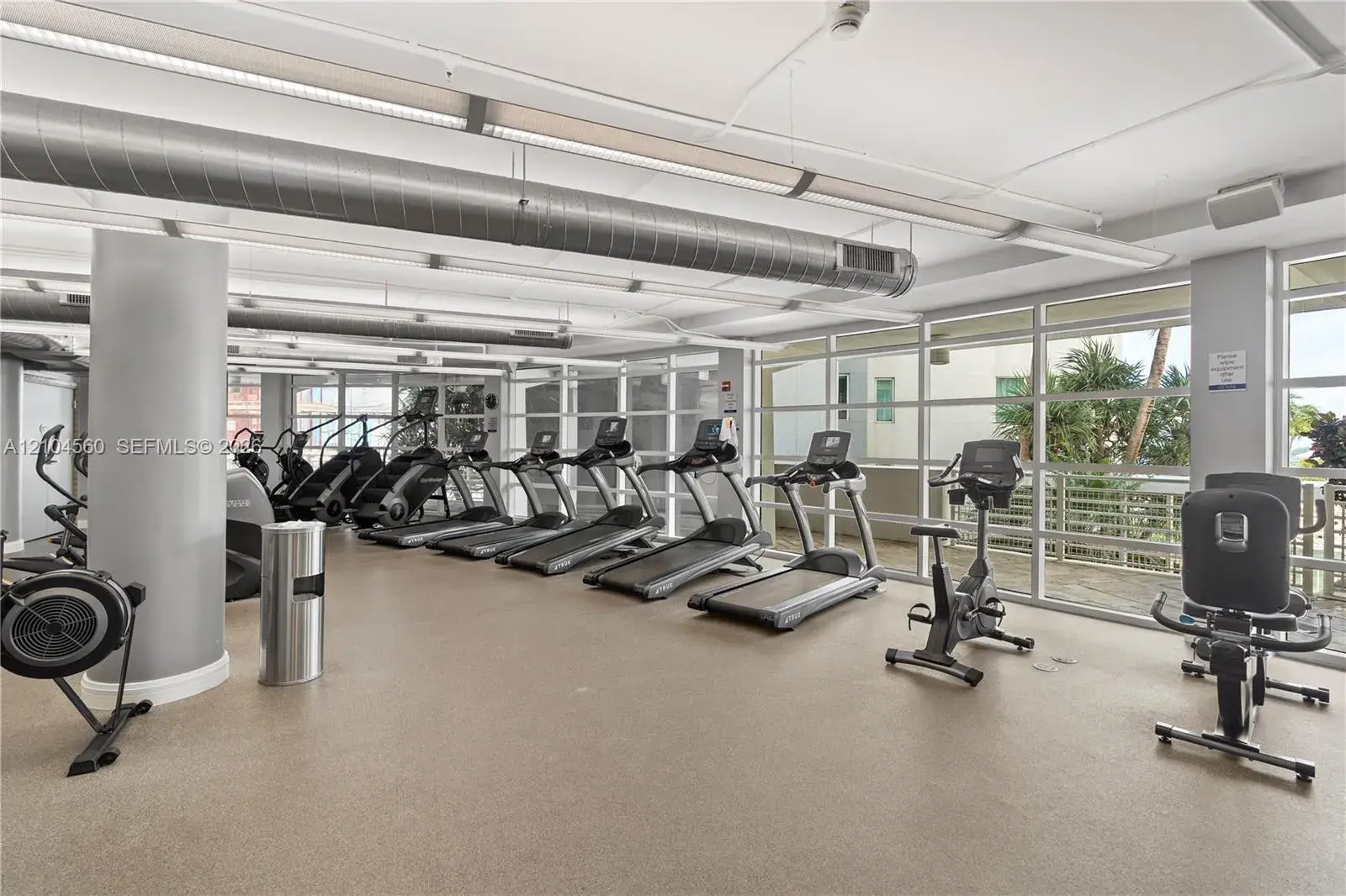 253 NE 2nd St # 424, Miami FL 33132