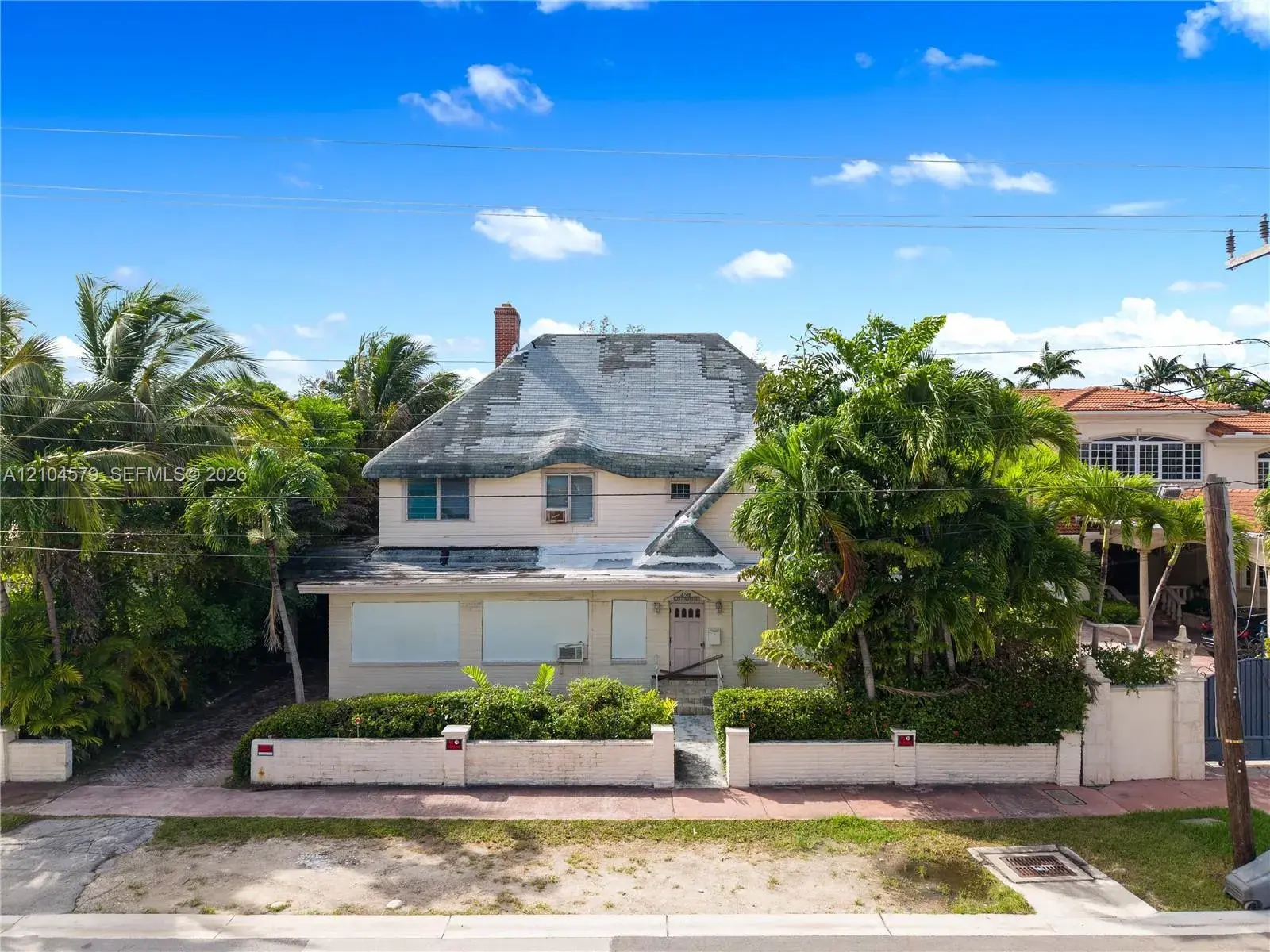 3746 Chase Ave, Miami Beach FL 33140
