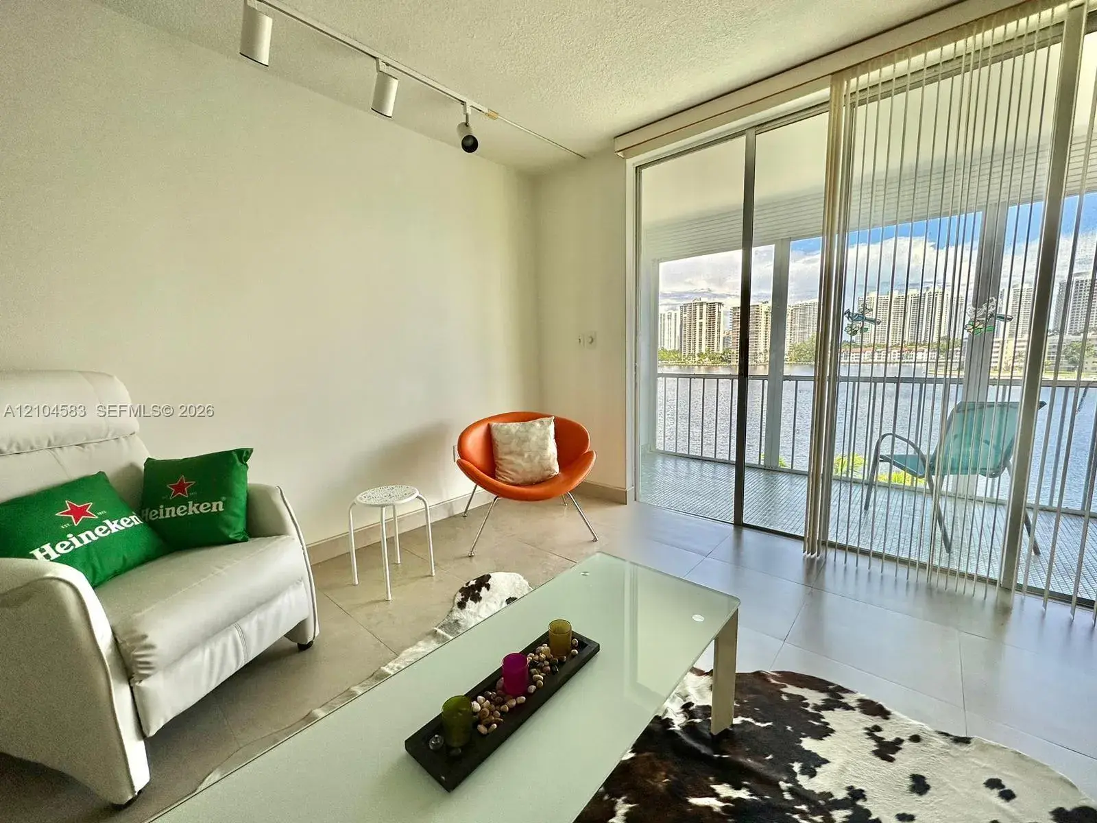 2861 Leonard Dr # F605, Aventura FL 33160