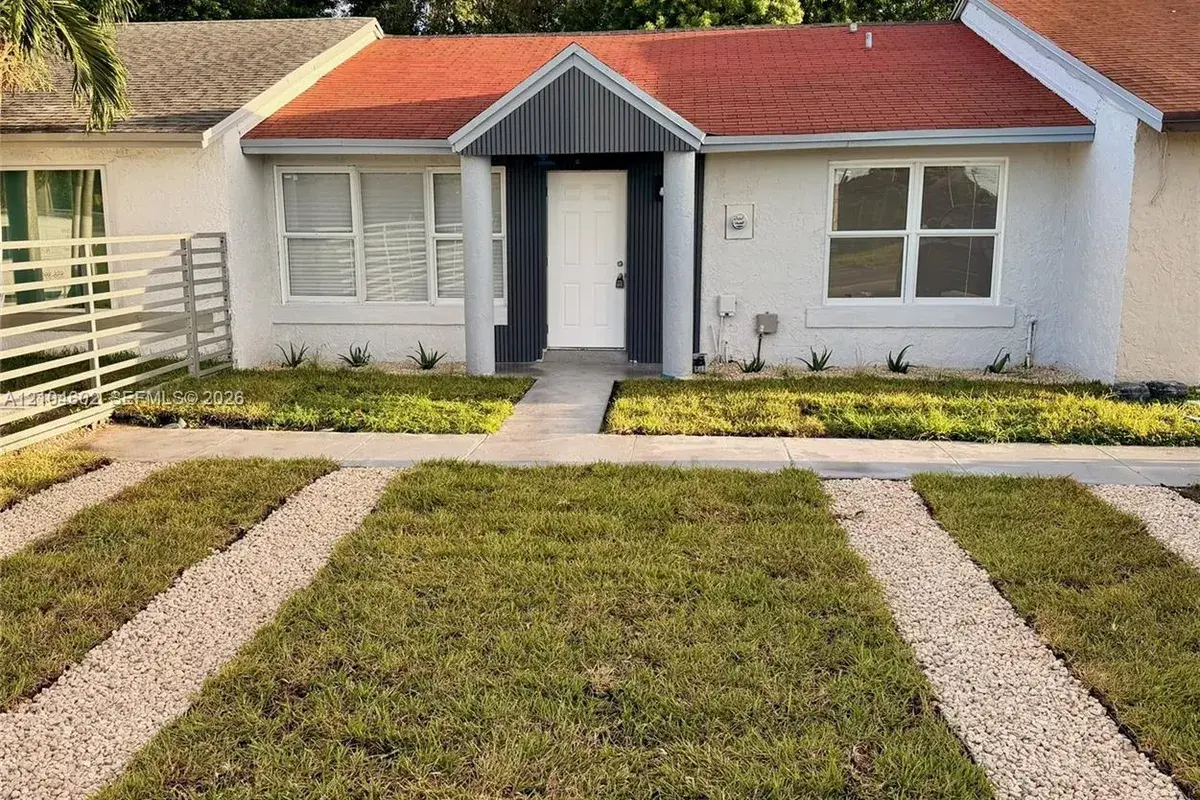 3954 NW 182nd Ln, Miami Gardens FL 33055