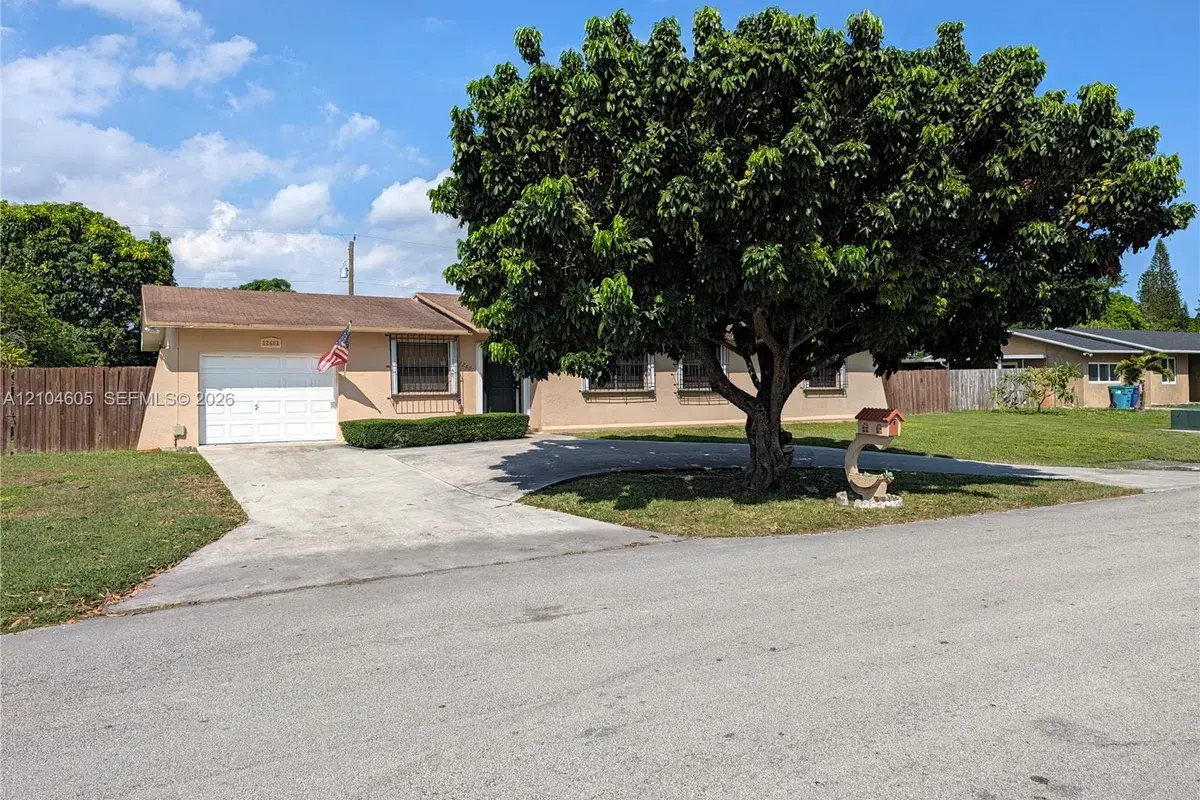 12601 SW 195th Ter, Miami FL 33177