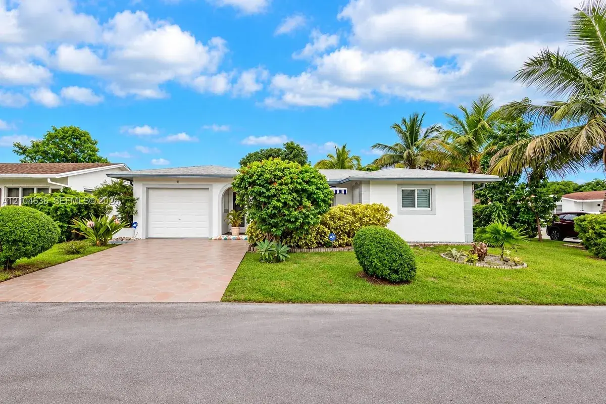 6100 NW 73rd Ave, Tamarac FL 33321