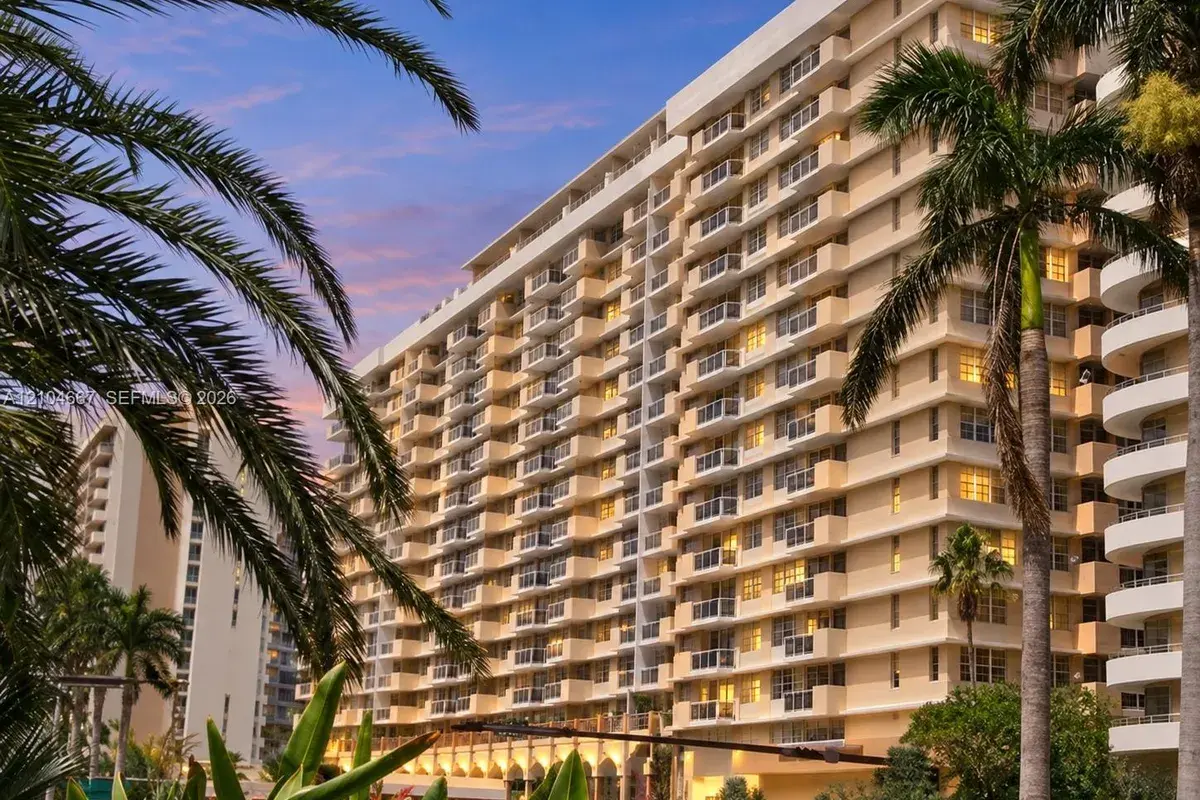 5601 Collins Ave # M1, Miami Beach FL 33140