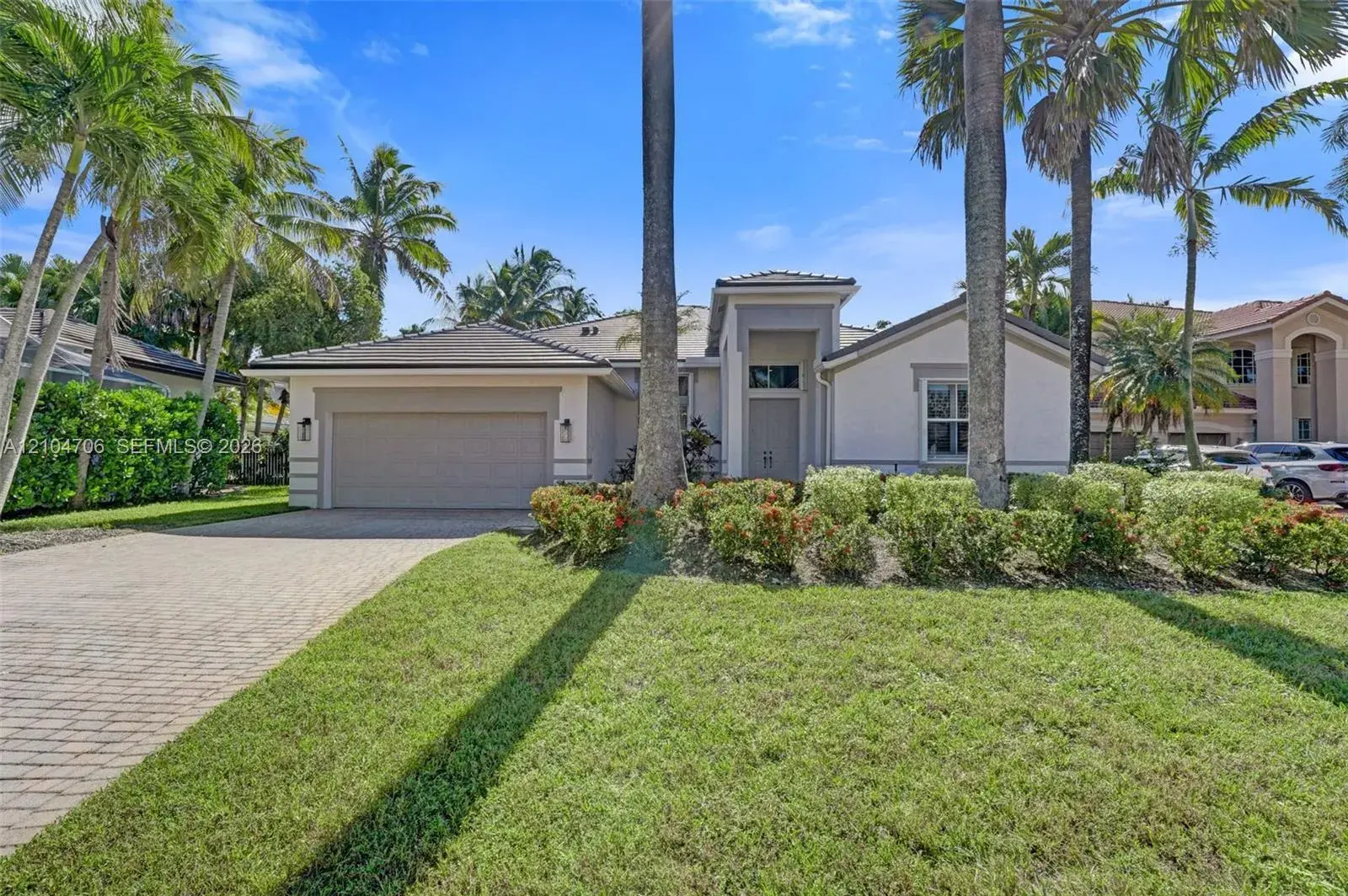 2390 Pheasant Ln, Weston FL 33327