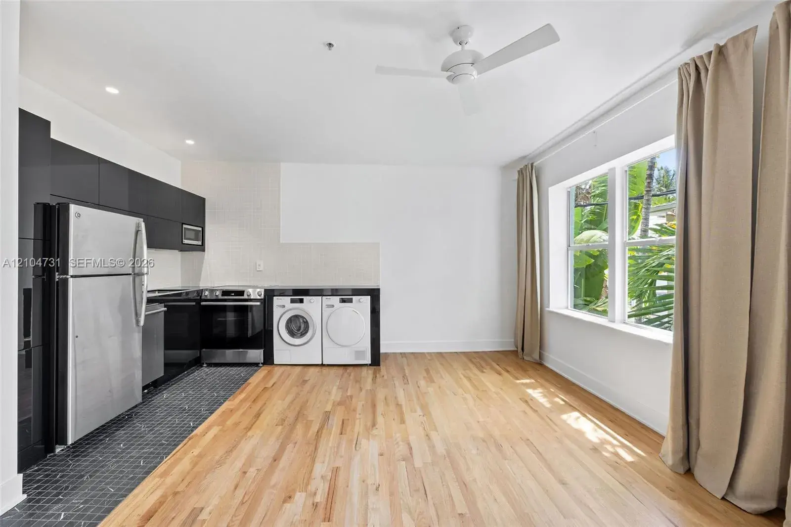 1521 Lenox Ave # 206, Miami Beach FL 33139