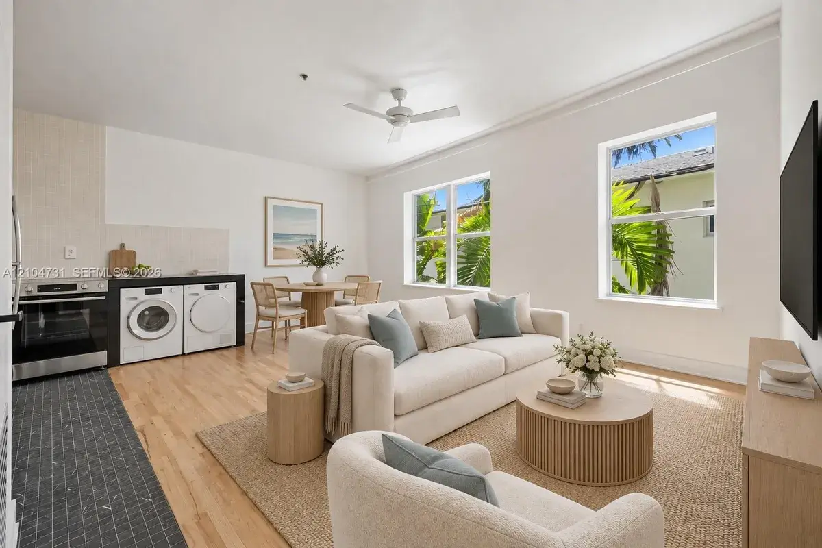 1521 Lenox Ave # 206, Miami Beach FL 33139