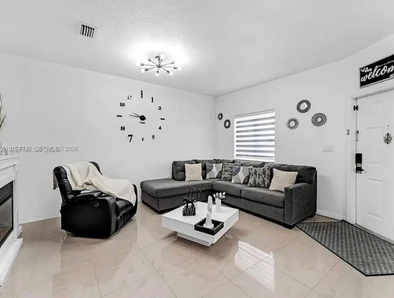1687 SE 30th St, Homestead FL 33035
