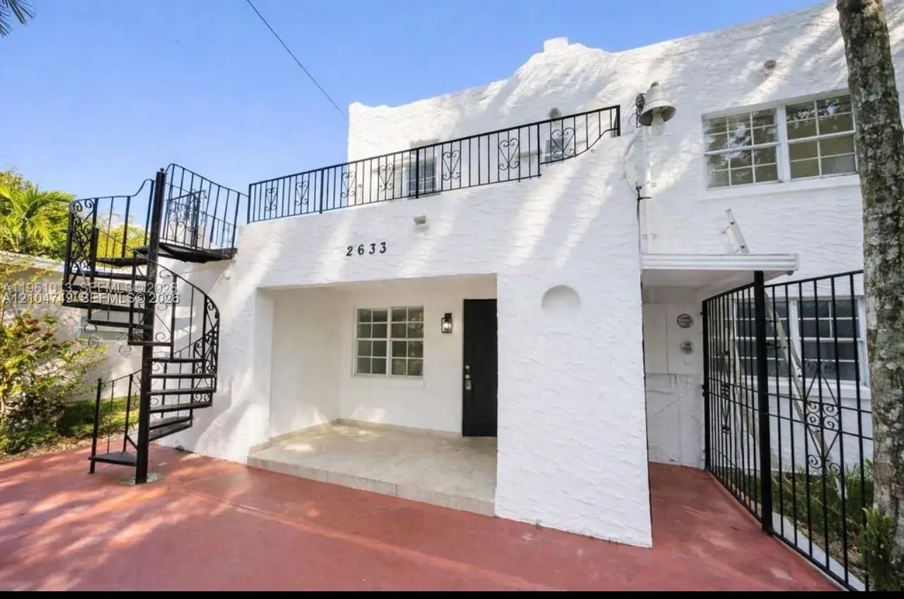 2633 SW 34th Ave, Miami FL 33133