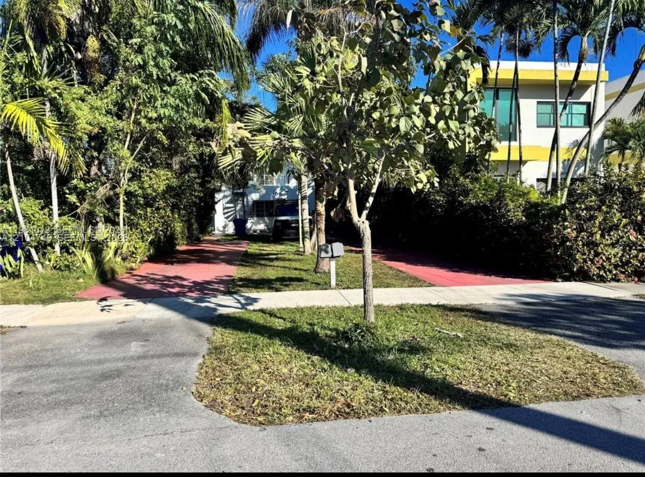 2633 SW 34th Ave, Miami FL 33133