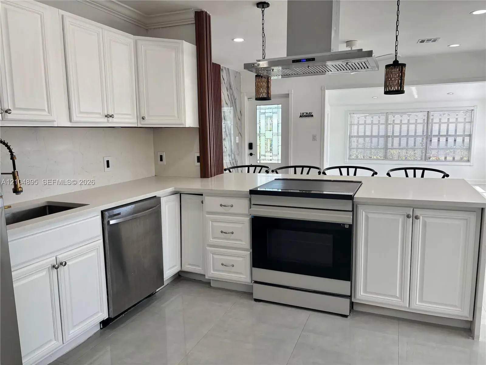 2718 Sherman St, Hollywood FL 33020