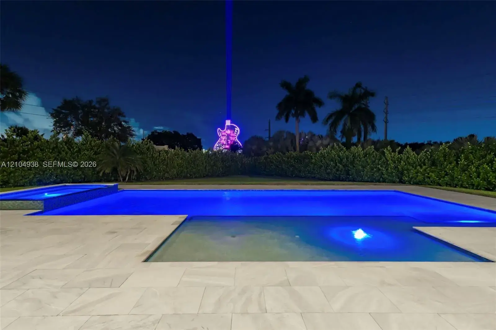 5202 S Sterling Ranch Cir, Davie FL 33314