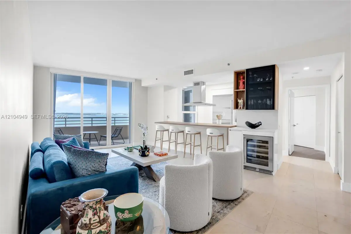 808 Brickell Key Dr # 1006, Miami FL 33131