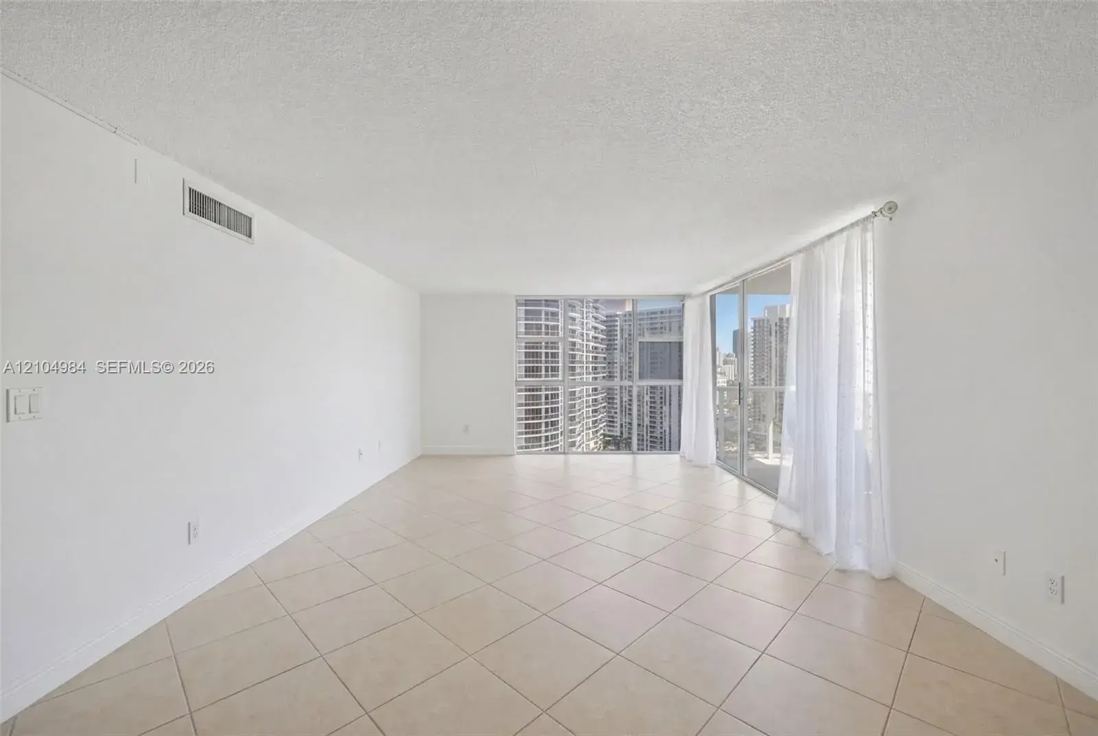 3731 N Country Club Dr # 2023, Aventura FL 33180