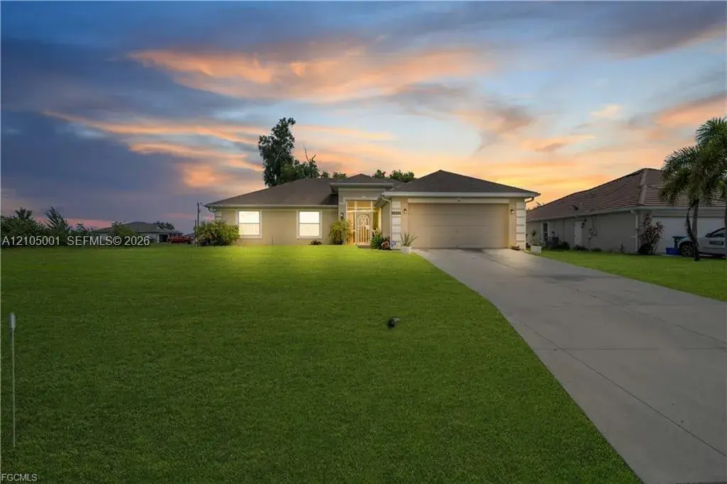1211 NW 27th PL, Cape Coral FL 33993
