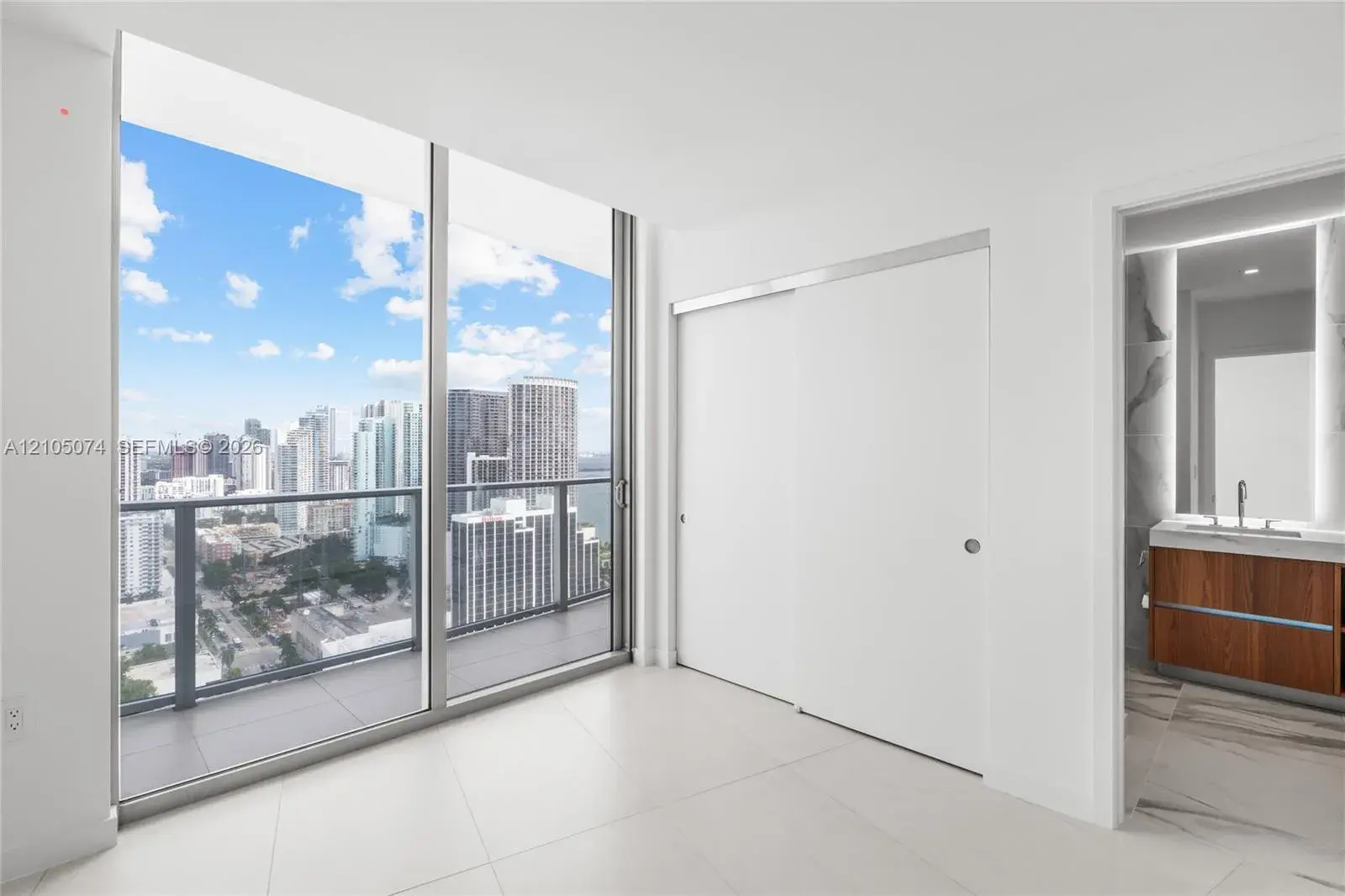 1400 Biscayne Blvd # 3407, Miami FL 33132