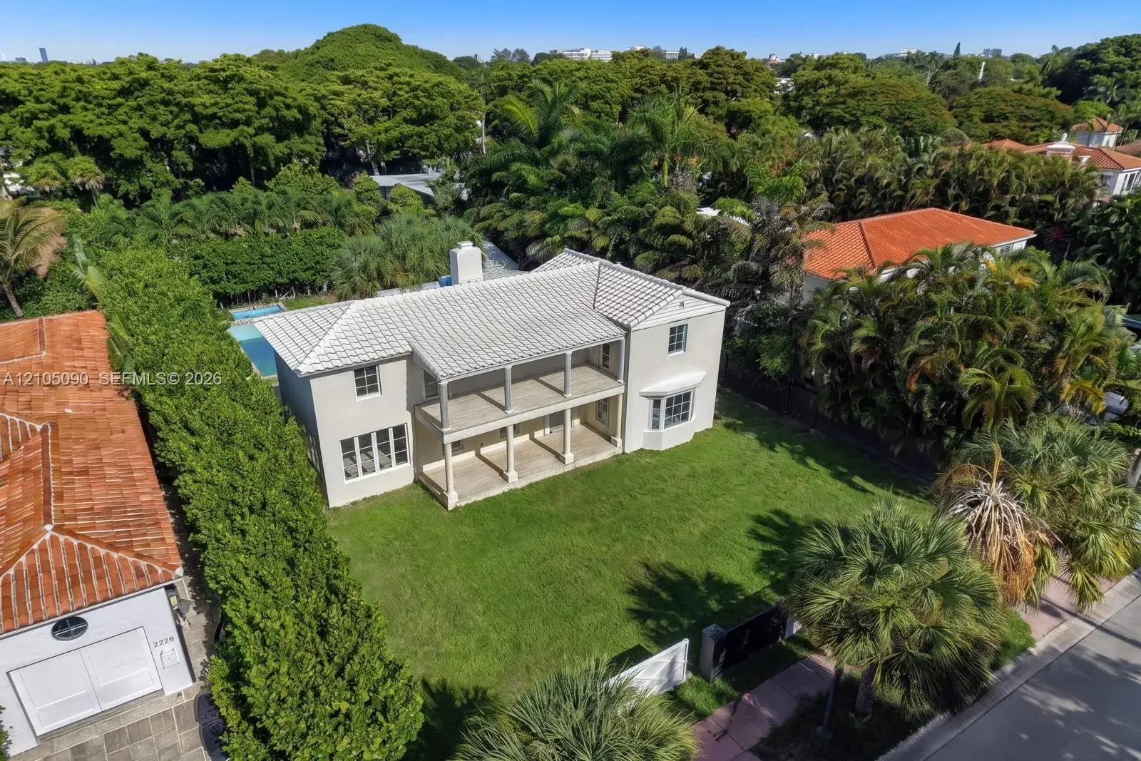 2534 Flamingo Dr, Miami Beach FL 33140