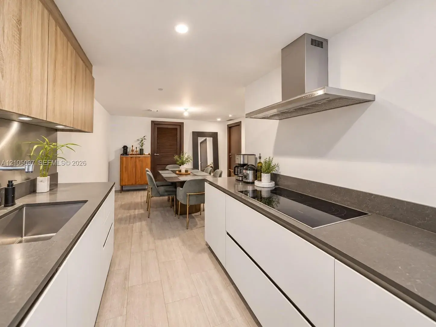 1000 Brickell Plz # 4706, Miami FL 33131