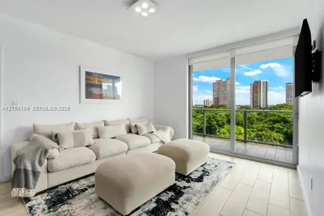 1600 SW 1st Ave # 707, Miami FL 33129