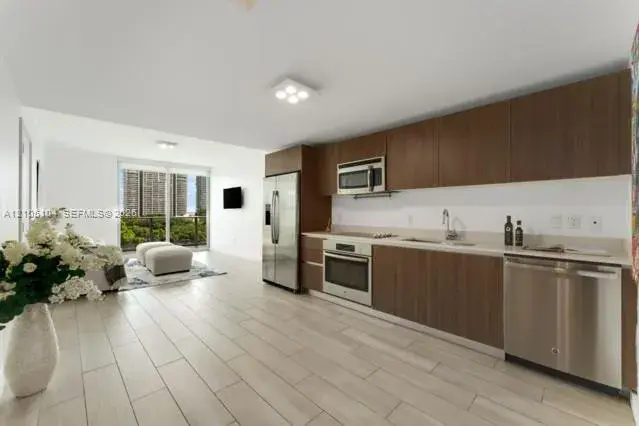 1600 SW 1st Ave # 707, Miami FL 33129