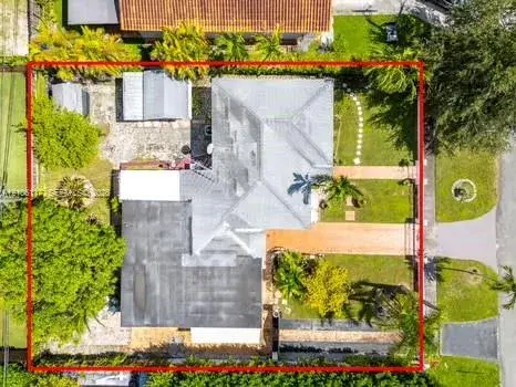 6851 SW 32nd St, Miami FL 33155