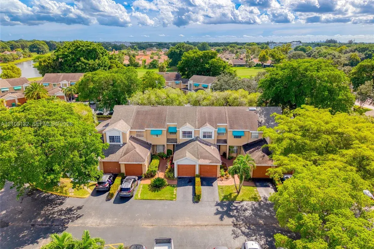 7105 Woodmont Way, Tamarac FL 33321