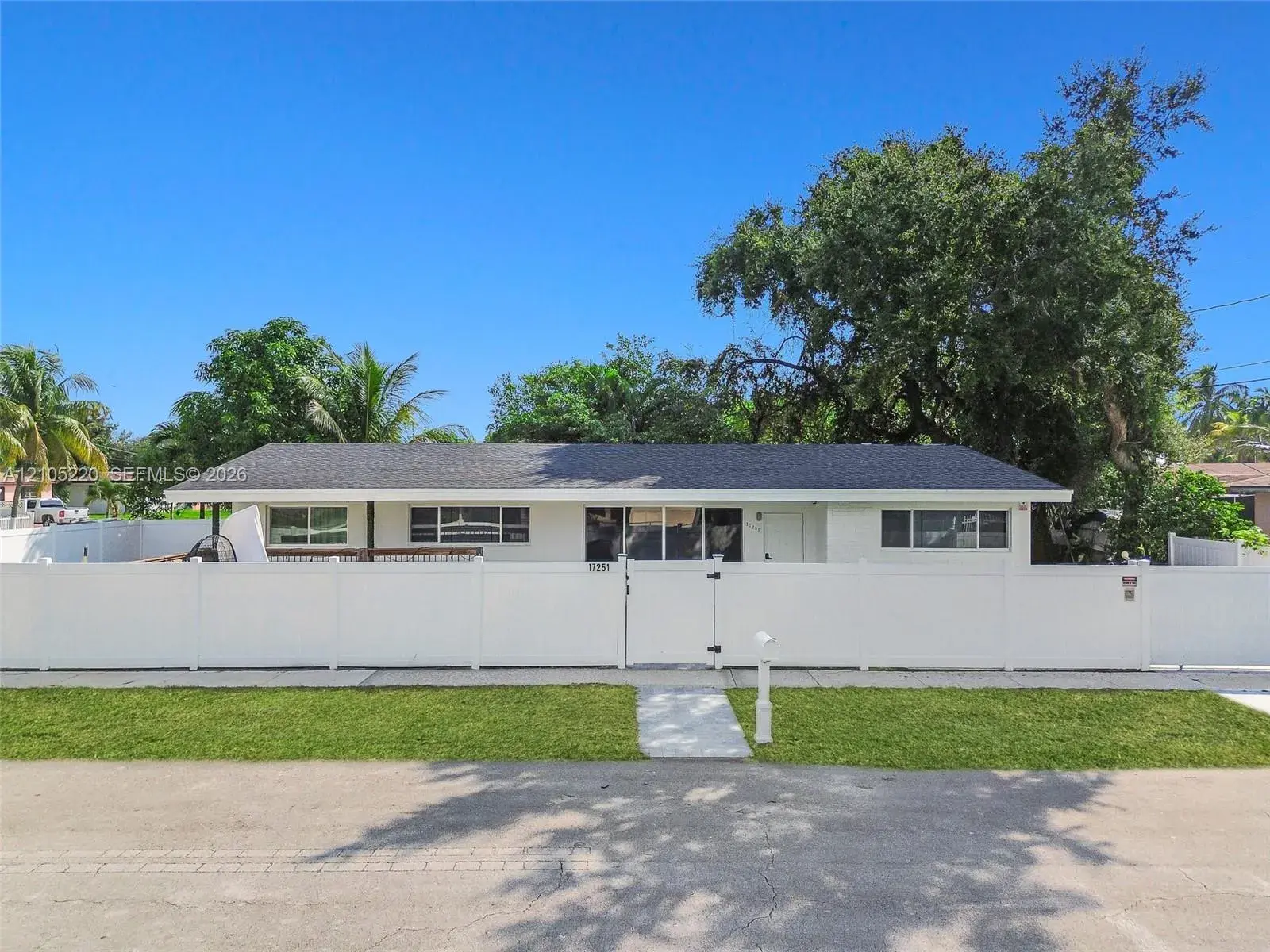17251 NE 2nd Ct, North Miami Beach FL 33162