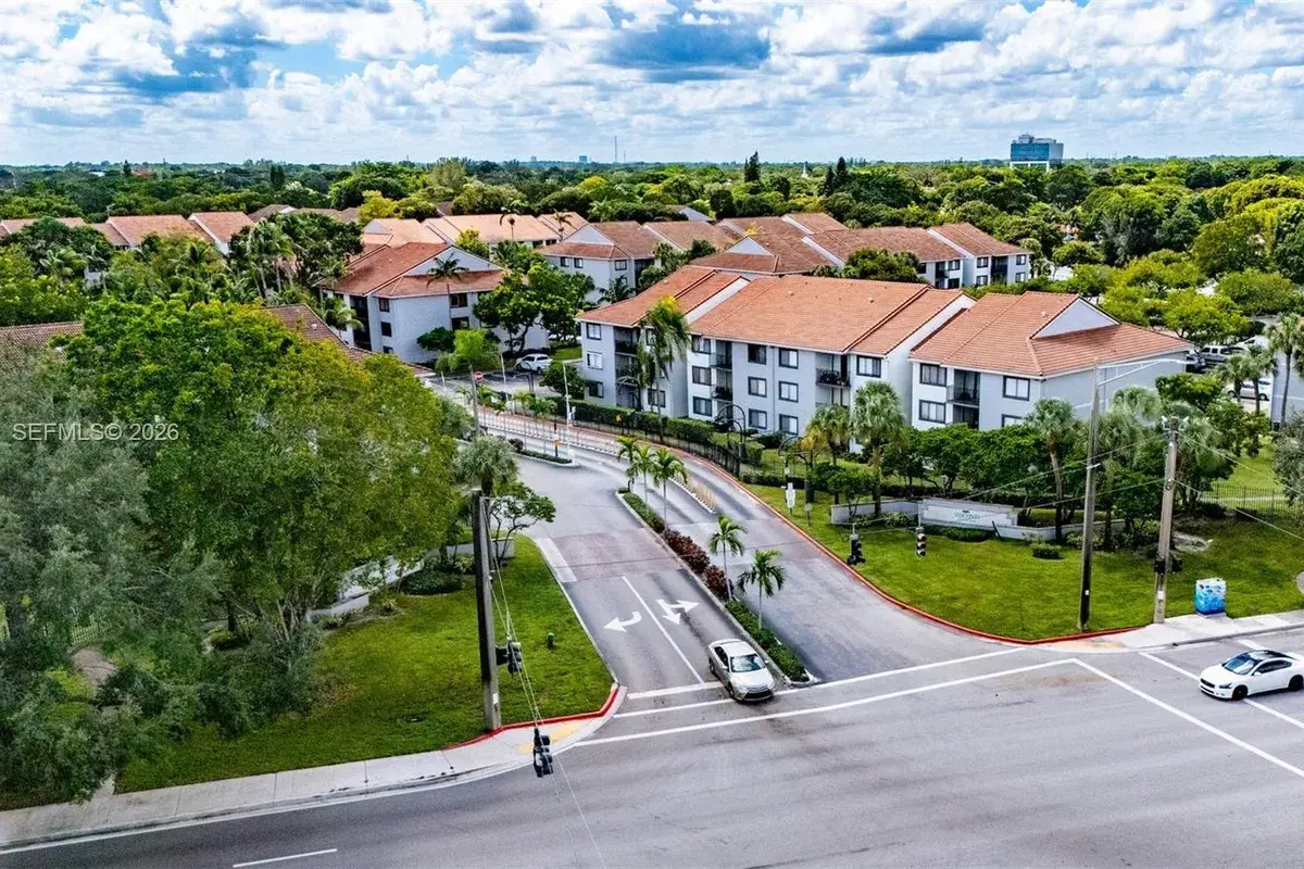 9066 W Atlantic Blvd # 412, Coral Springs FL 33071