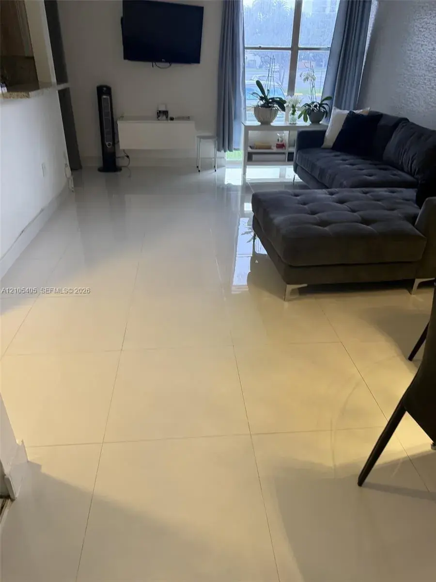 17570 Atlantic Blvd # 119, Sunny Isles Beach FL 33160