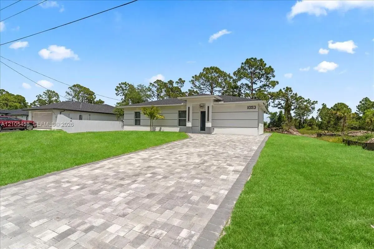 1053 S Joponica, Lehigh Acres FL 33974