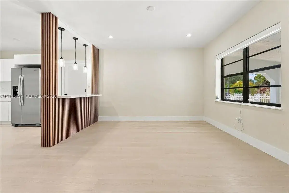 4606 SW 1st St, Miami FL 33134