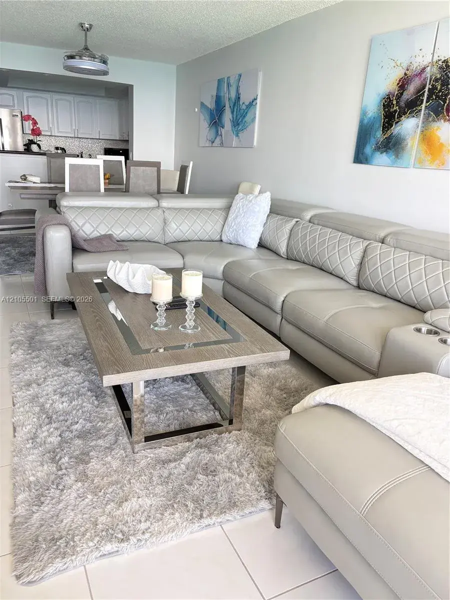 2101 S Ocean Dr # 1902, Hollywood FL 33019