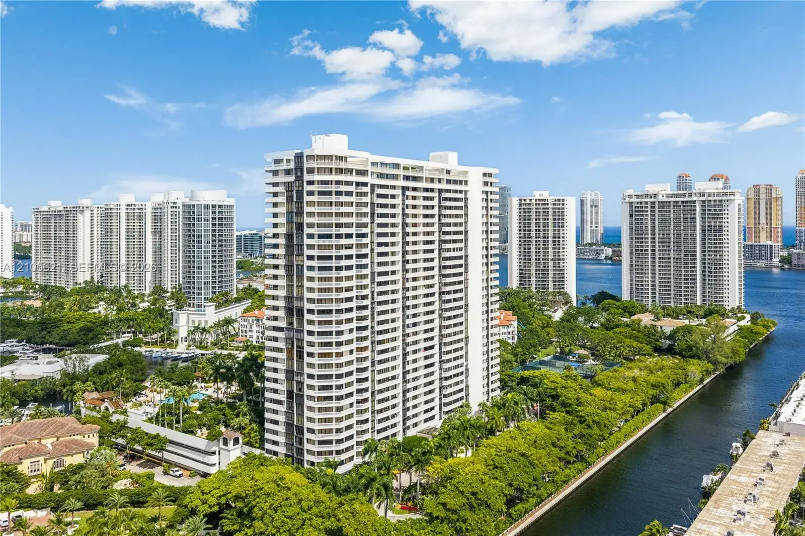 2000 Island Blvd # 1503, Aventura FL 33160